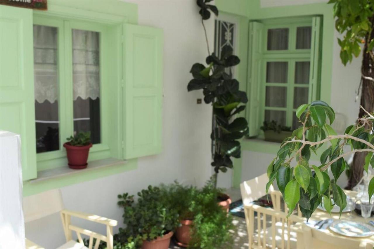 Village Home In Paradisi  Ngoại thất bức ảnh