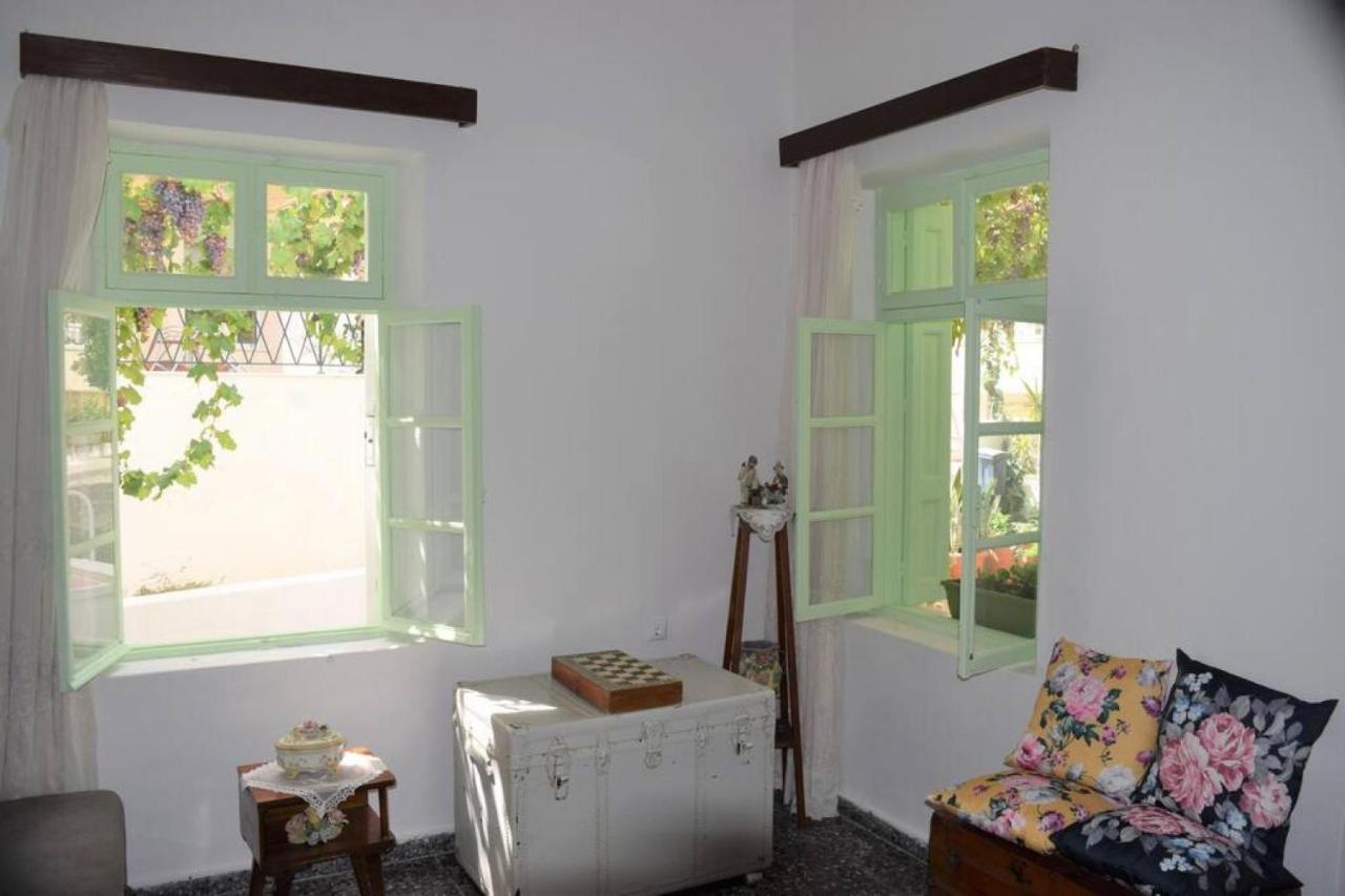 Village Home In Paradisi  Ngoại thất bức ảnh